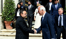Նախագահ Վահագն Խաչատուրյանը հարգանքի տուրք է մատուցել Ֆրանցիսկոս պապի հիշատակին