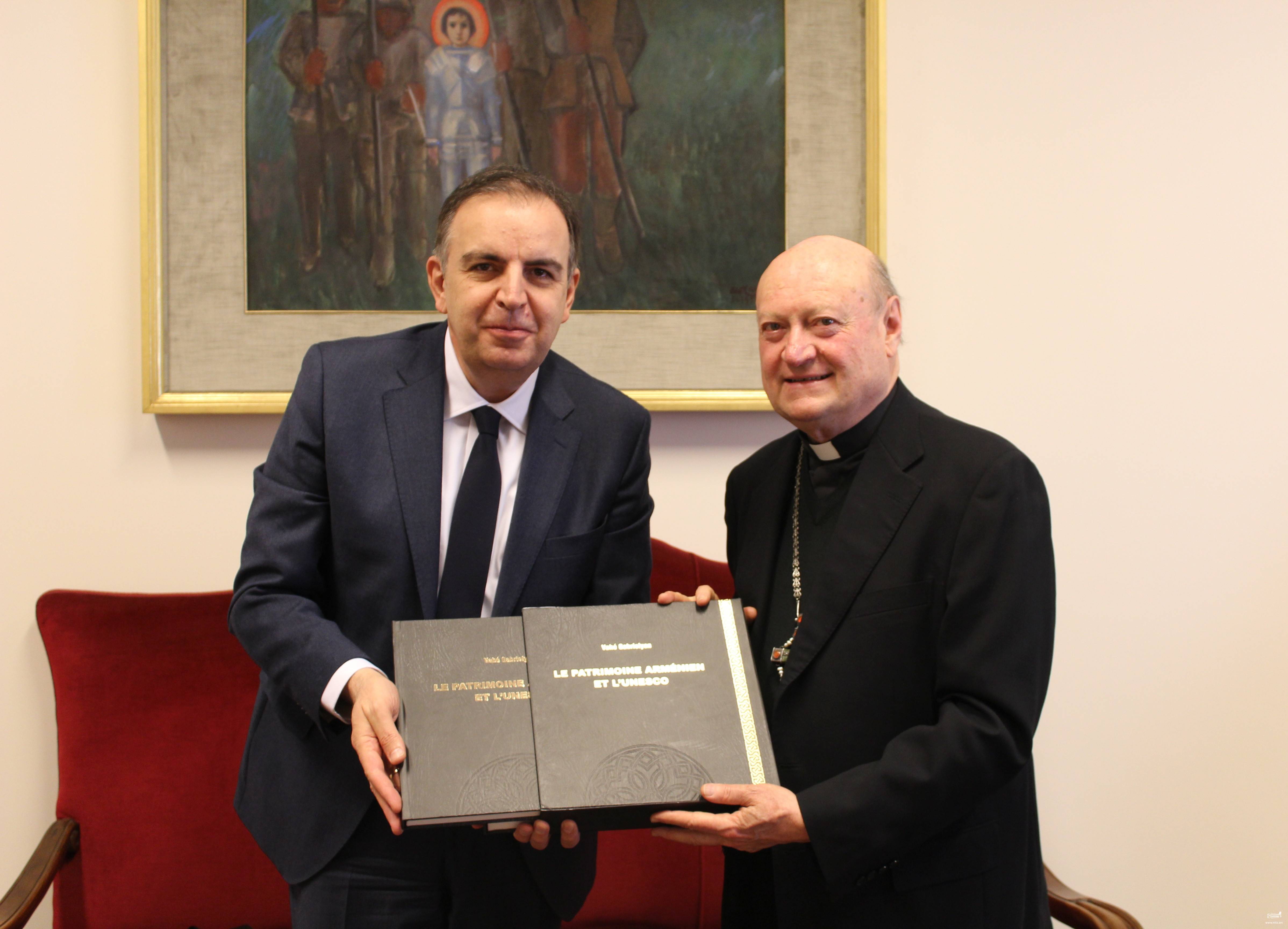 L’Ambasciatore Garen Nazarian incontra il Presidente del Pontificio Consiglio per l’Unità dei Cristiani