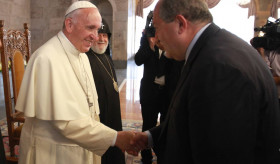 Sua Santità Papa Francesco ha inviato un messaggio di congratulazioni al Presidente Armen Sarkissian in occasione del Giorno dell'Indipendenza dell'Armenia.