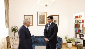 Վարչապետն այցելել է Սուրբ Աթոռում ՀՀ դեսպանություն