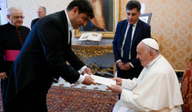 l'Ambasciatore della Repubblica di Armenia Boris Sahakyan ha consegnato le Lettere Credenziali a Sua Santità Papa Francesco